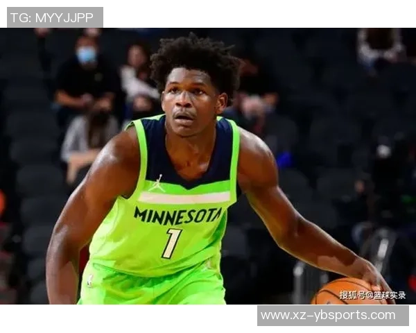 爱德华兹首节表现抢眼9投4中砍下12分并贡献前场板与防守数据